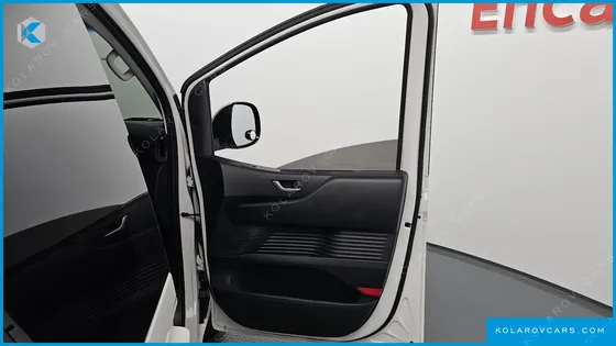 HYUNDAI STARIA L3.5 CARGO 3-SEATER