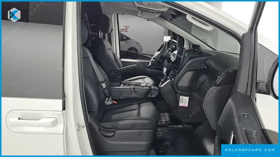 HYUNDAI STARIA L3.5 CARGO 3-SEATER