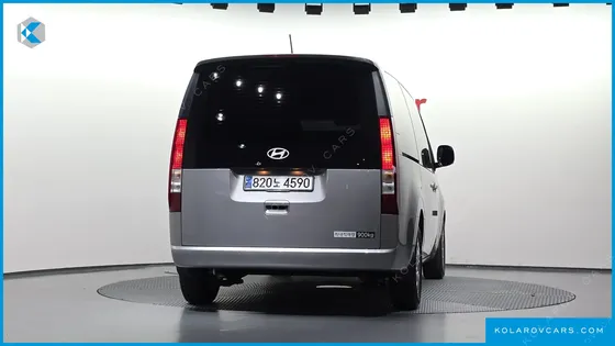 HYUNDAI STARIA CARGO 3-SEATER