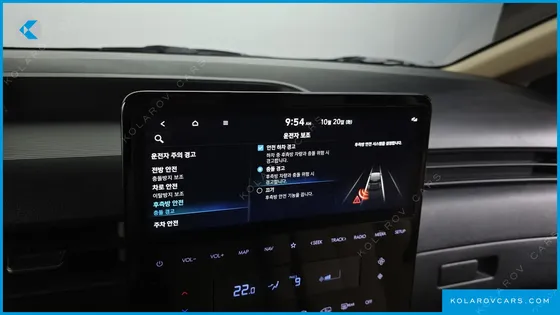 HYUNDAI STARIA CARGO 3-SEATER