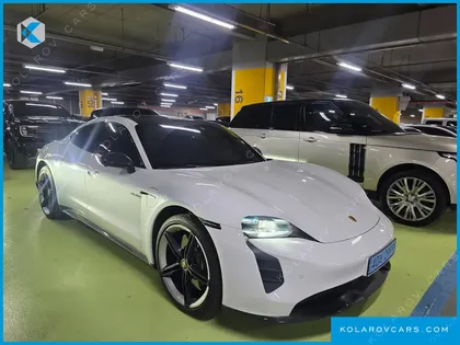 PORSCHE TAYCAN GTS