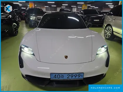 PORSCHE TAYCAN GTS