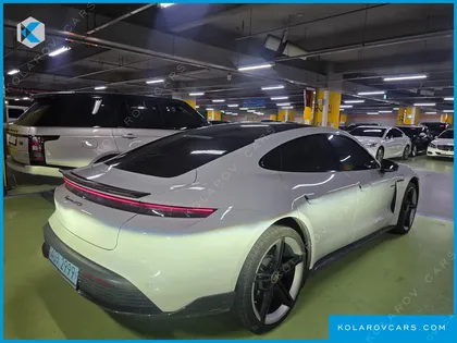 PORSCHE TAYCAN GTS