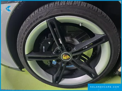 PORSCHE TAYCAN GTS
