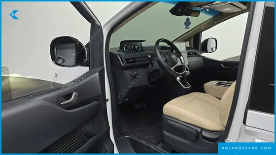 HYUNDAI STARIA HEV 1.6 CARGO 3-SEATER