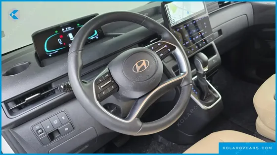 HYUNDAI STARIA HEV 1.6 CARGO 3-SEATER