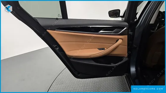 BMW 5 SERIES 520I LUXURY