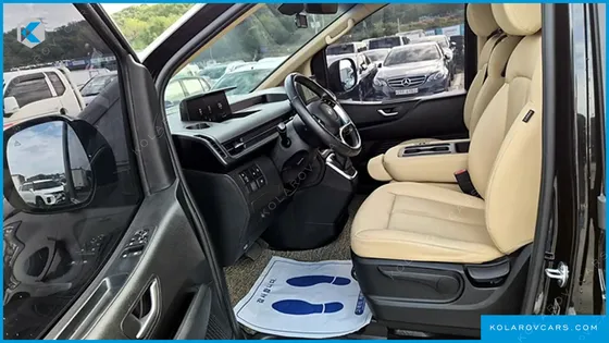 HYUNDAI STARIA L3.5 CARGO 3-SEATER