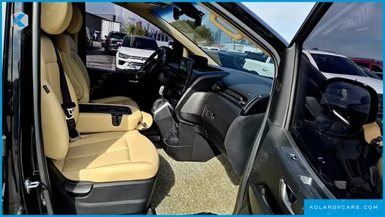 HYUNDAI STARIA L3.5 CARGO 3-SEATER
