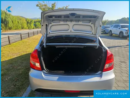 HYUNDAI VERNA 1.4 DOHC TRENDY
