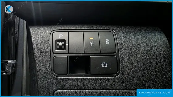 HYUNDAI STARIA L3.5 CARGO 5-SEATER
