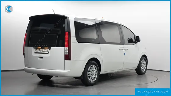 HYUNDAI STARIA TOURER 11-SEATER