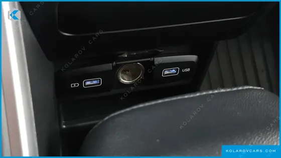 HYUNDAI STARIA TOURER 11-SEATER