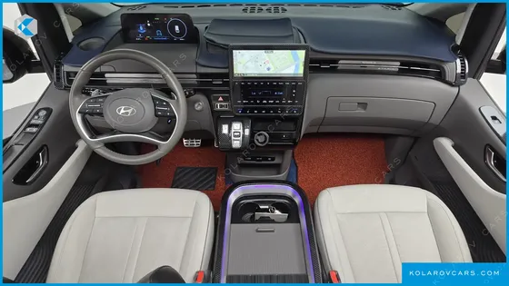 HYUNDAI STARIA HEV 1.6 LOUNGE 7-SEATER
