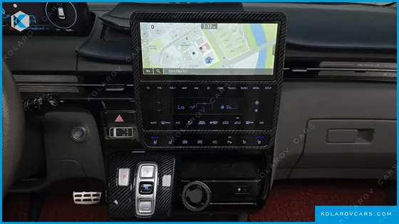 HYUNDAI STARIA HEV 1.6 LOUNGE 7-SEATER
