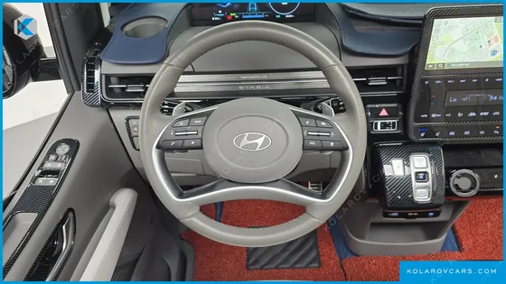 HYUNDAI STARIA HEV 1.6 LOUNGE 7-SEATER