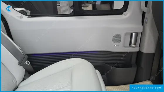 HYUNDAI STARIA HEV 1.6 LOUNGE 7-SEATER