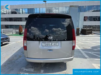 HYUNDAI STARIA TOURER 11-SEATER