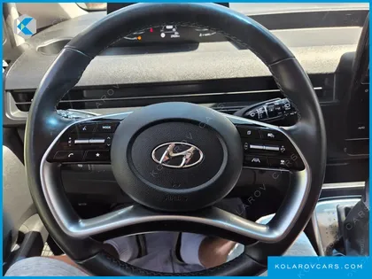 HYUNDAI STARIA TOURER 11-SEATER