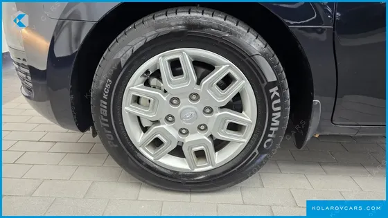 HYUNDAI STARIA CARGO 5-SEATER