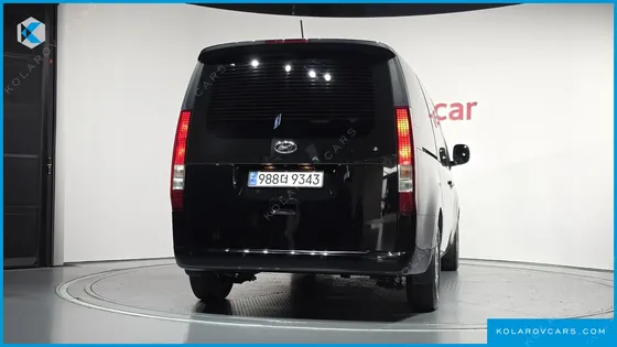 HYUNDAI STARIA L3.5 CARGO 5-SEATER