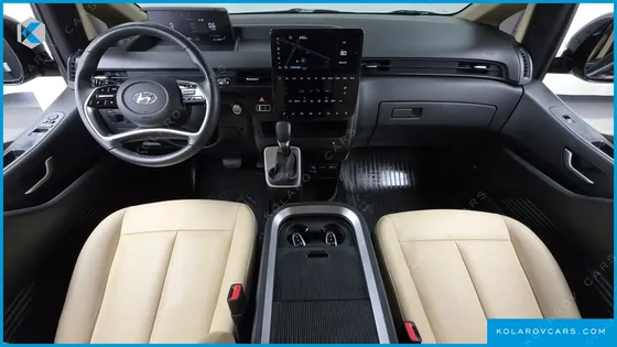 HYUNDAI STARIA L3.5 CARGO 5-SEATER
