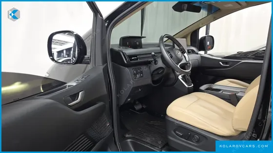 HYUNDAI STARIA L3.5 CARGO 5-SEATER