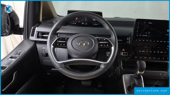 HYUNDAI STARIA L3.5 CARGO 5-SEATER