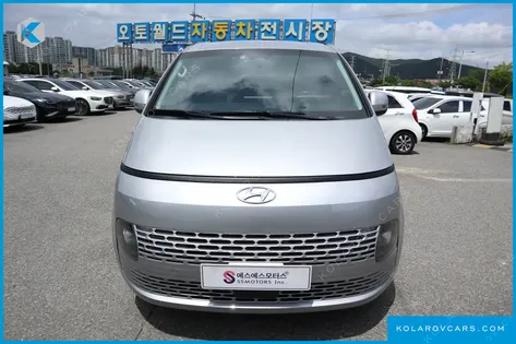 HYUNDAI STARIA CARGO 5-SEATER