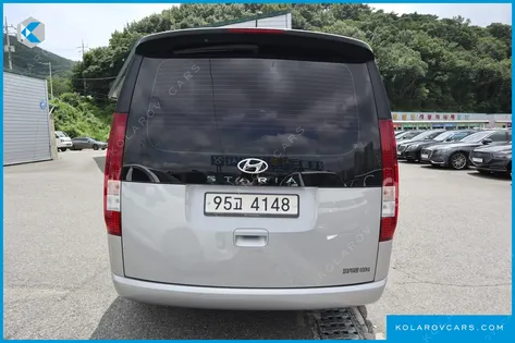 HYUNDAI STARIA CARGO 5-SEATER