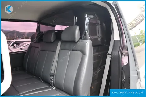 HYUNDAI STARIA CARGO 5-SEATER