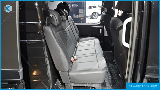 HYUNDAI STARIA CARGO 5-SEATER