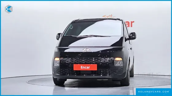 HYUNDAI STARIA TOURER 11-SEATER