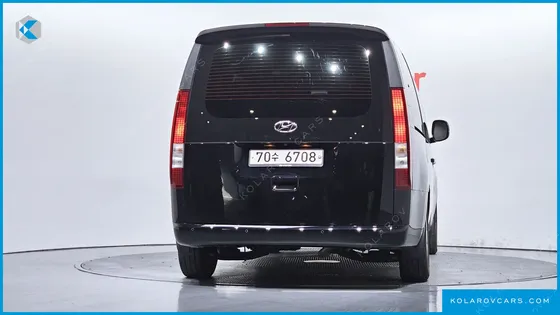 HYUNDAI STARIA TOURER 11-SEATER