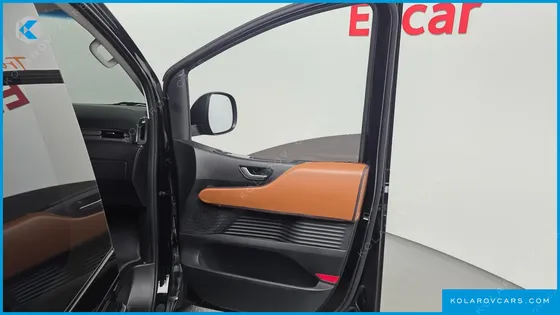 HYUNDAI STARIA 2WD CAMPING CAR