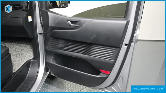 HYUNDAI STARIA HEV 1.6 TOURER 9-SEATER