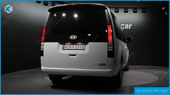 HYUNDAI STARIA L3.5 CARGO 5-SEATER