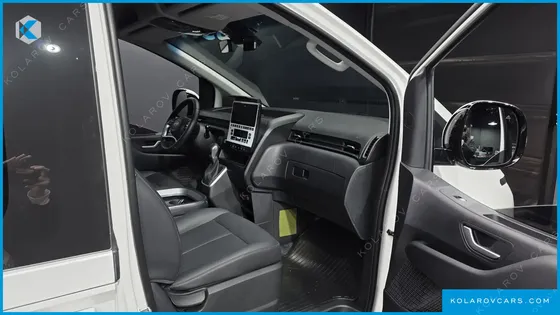 HYUNDAI STARIA L3.5 CARGO 5-SEATER
