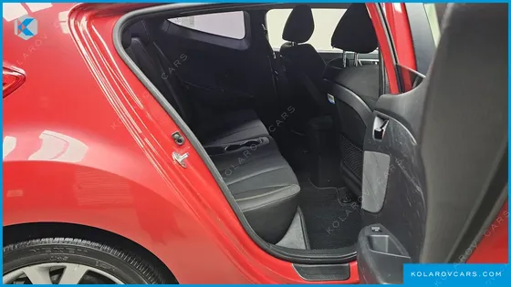HYUNDAI VELOSTER 1.6 YOUNIQUE