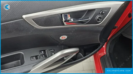 HYUNDAI VELOSTER 1.6 YOUNIQUE