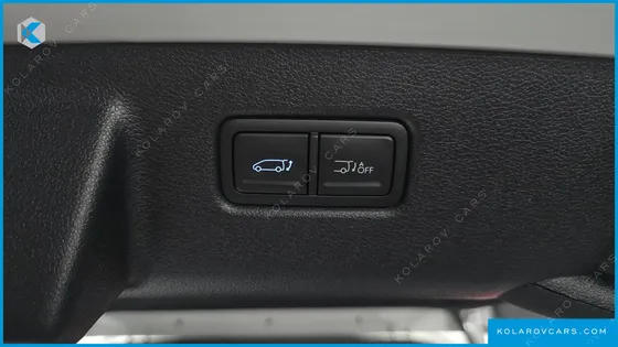 HYUNDAI STARIA EV LOUNGE 11-SEATER