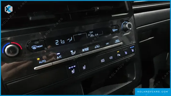 HYUNDAI STARIA EV LOUNGE 11-SEATER