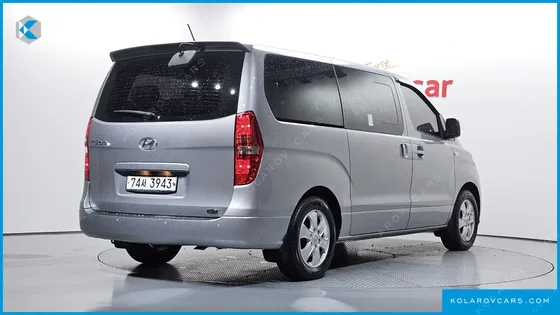 HYUNDAI STAREX 12-SEATER LPI