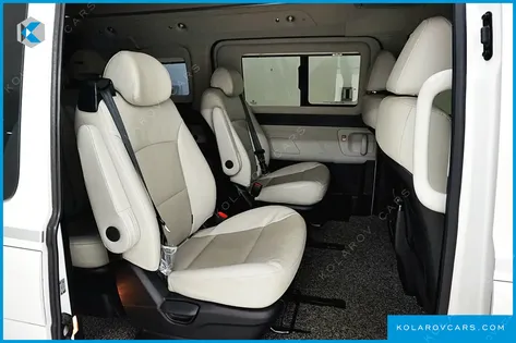 HYUNDAI STAREX 4WD LIMOUSINE