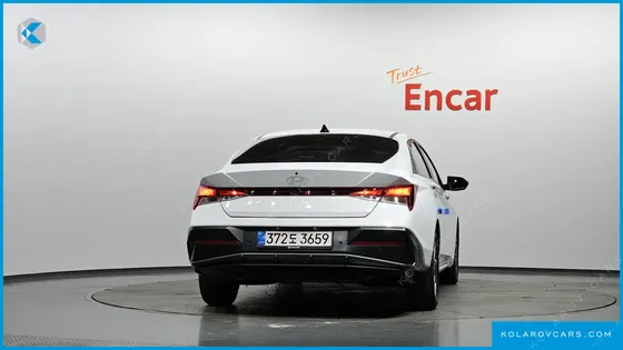 HYUNDAI ELANTRA (AVANTE) SMART