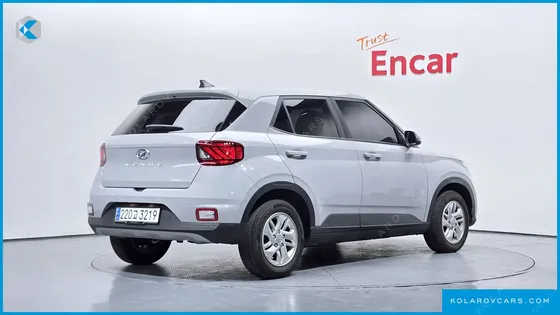 HYUNDAI VENUE 1,6 PREMIUM