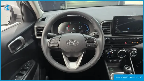 HYUNDAI VENUE 1,6 PREMIUM
