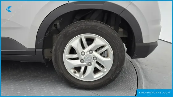 HYUNDAI VENUE 1,6 PREMIUM