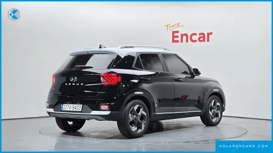 HYUNDAI VENUE 1,6 PREMIUM