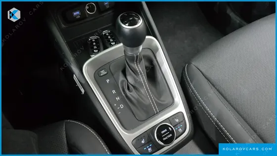 HYUNDAI VENUE 1,6 PREMIUM